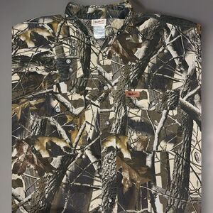Woolrich Vented‎ Hunting Long Sleeve Button Shirt Mens Size M Realtree Hardwoods